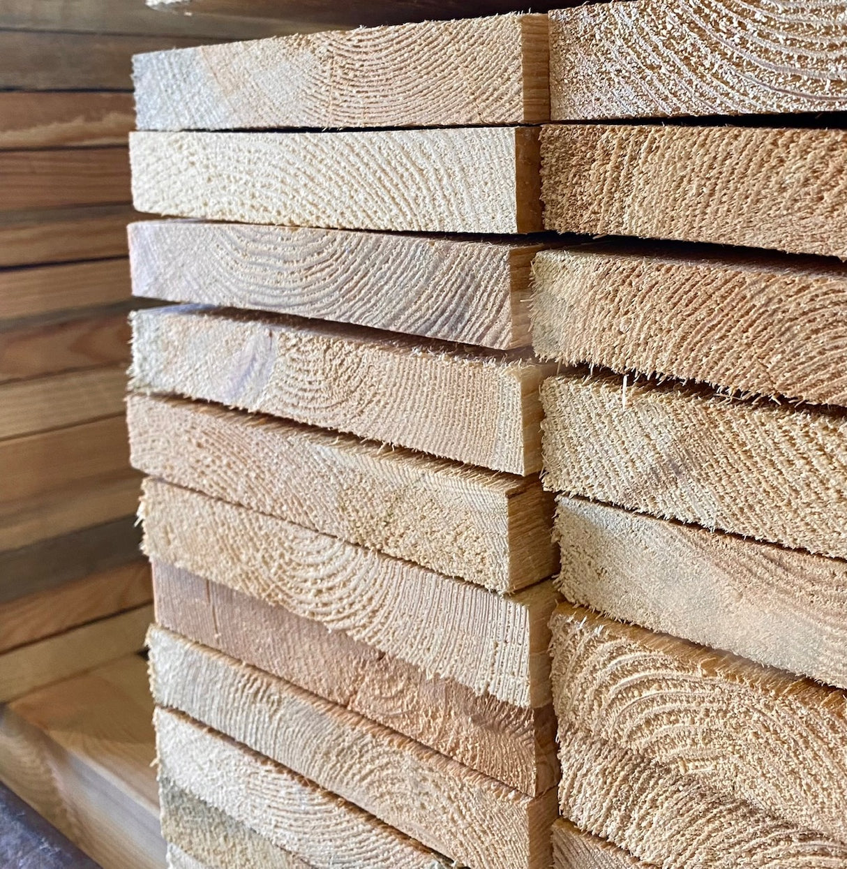 Sågad furupanel 25mm