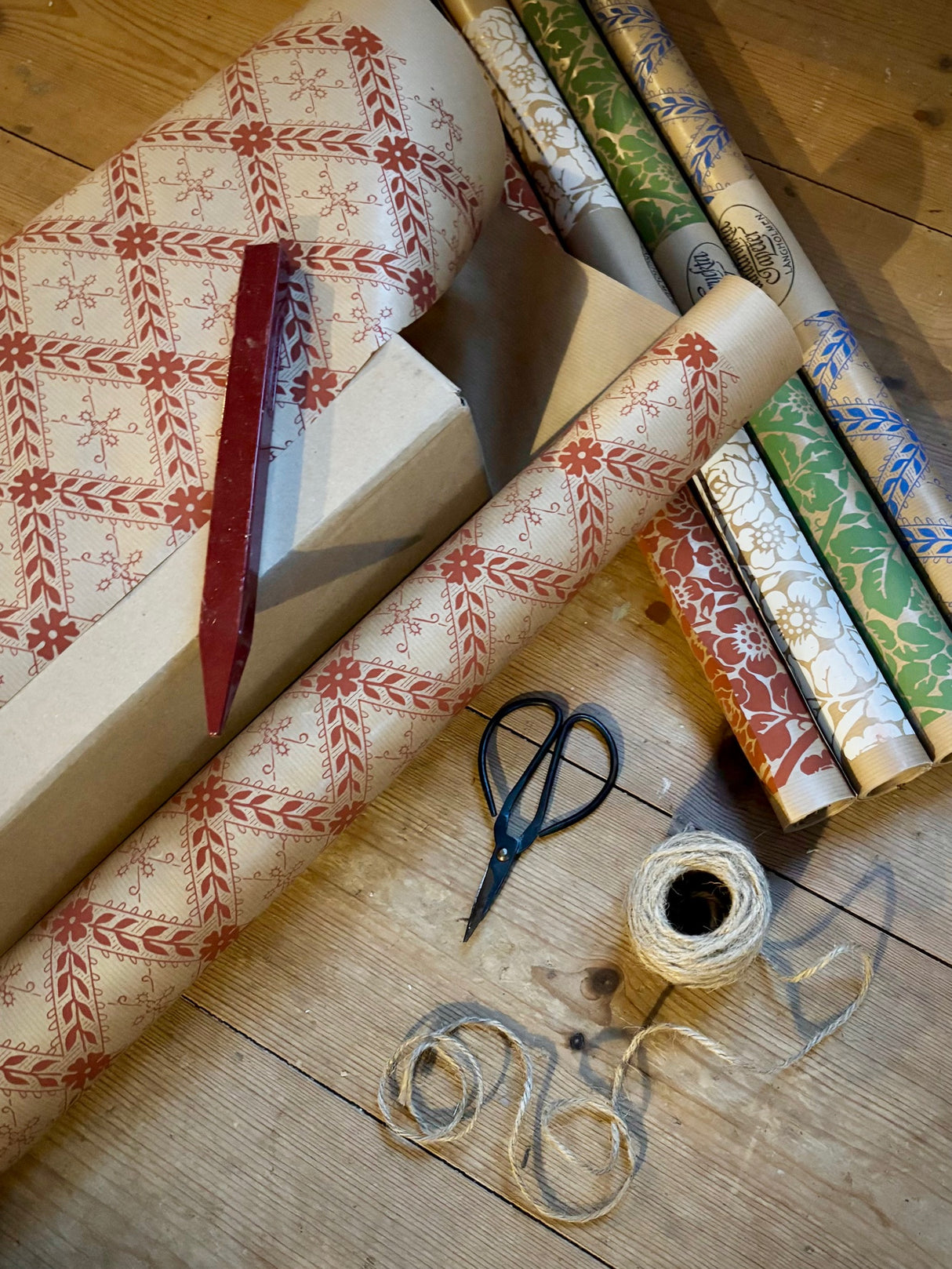 Handtryckt omslagspapper